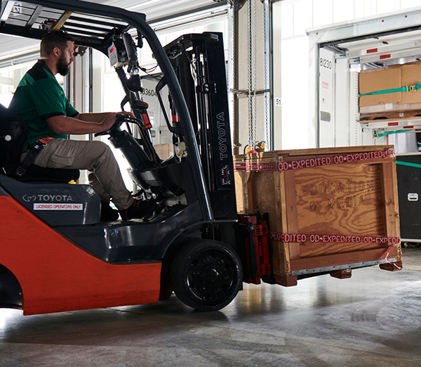 MDD Expedited Employee loading Tradeshow trailer